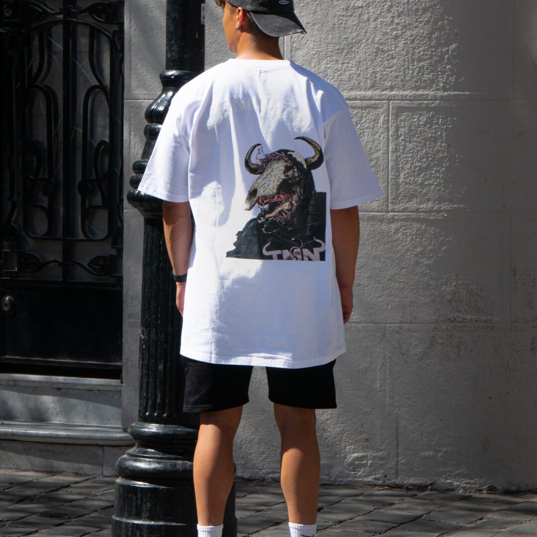 VENOM BULL WHITE