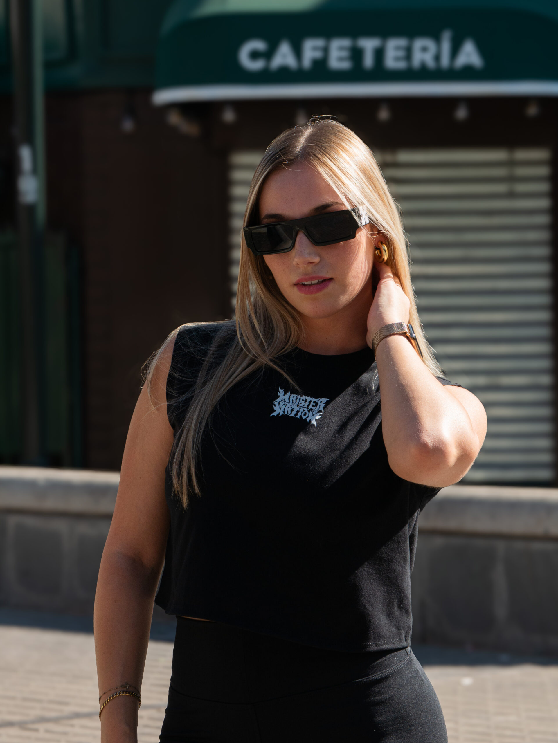 IMG_4736 CROP TOP TMN BLACK